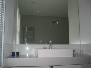 16bathroom